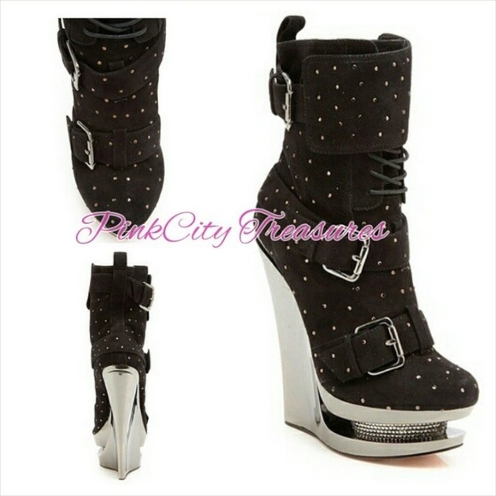 Zigi Black Label Wedge